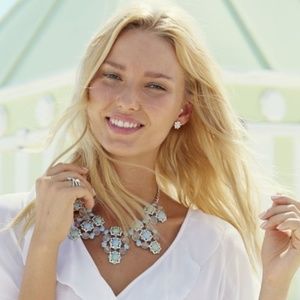 Lia Sophia necklace